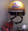 Heinz Wewering Helm Handschuhe Stopuhr.jpg